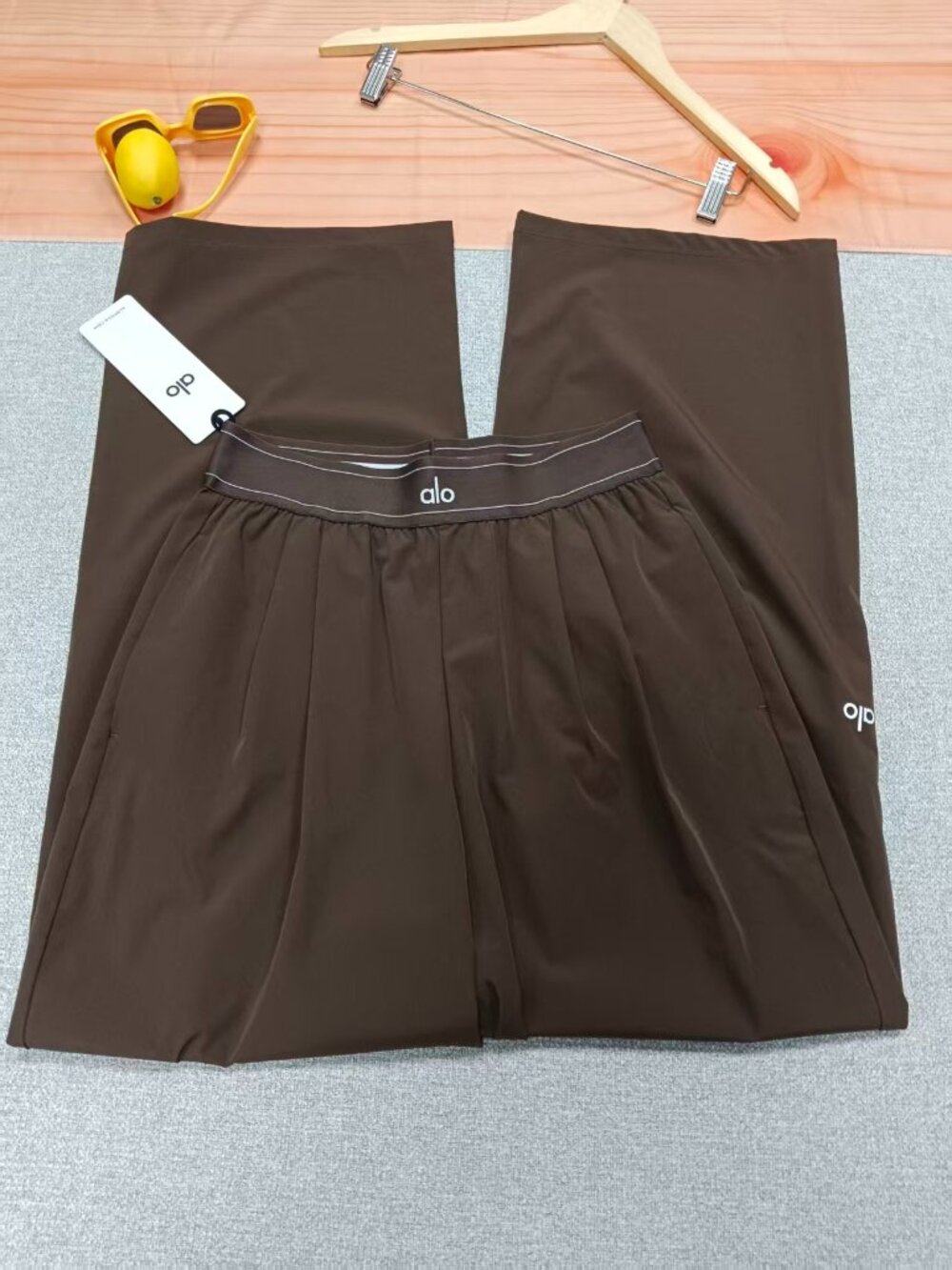 ALO Yoga💕Suit Up Trouser Espresso Wide Leg Pants Regular 30" Soft Luxe NWT - Picture 6 of 9